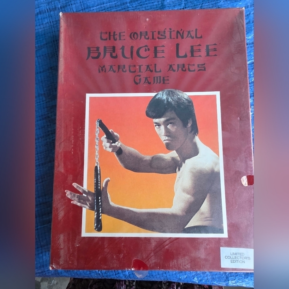 Vintage NWOT Bruce Lee Martial Arts Game Collectors Item